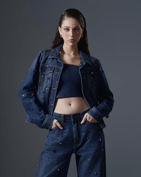 Women’s multicolored rhinestone denim set 