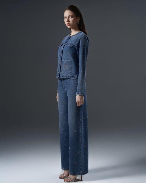Women’s elegant straight-leg denim set