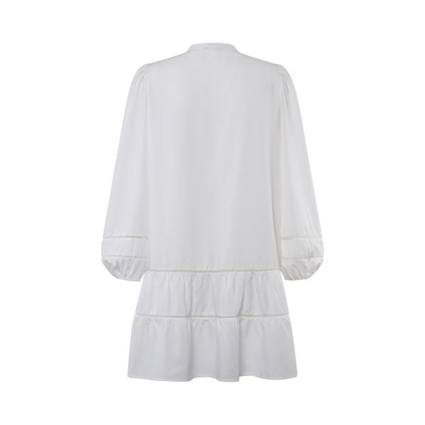 White freesize dress